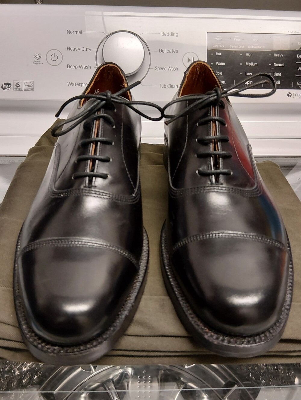 Classic Cap-Toe Oxford Dress Shoes - Black